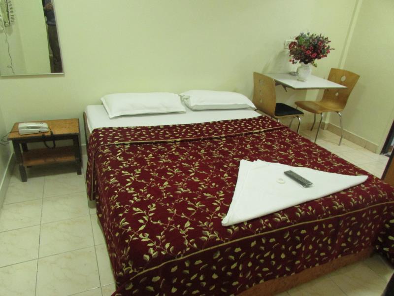 Oyo 1458 Hotel Prince Palace Mumbai Exterior photo